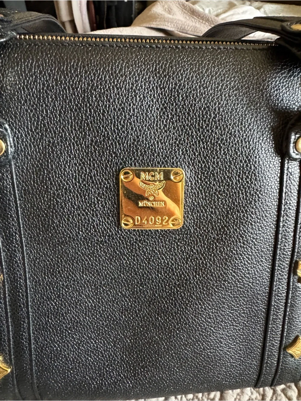 EUC Pebbled Leather Red Interior Vtg Medium MCM Tote - Picture 3 of 16